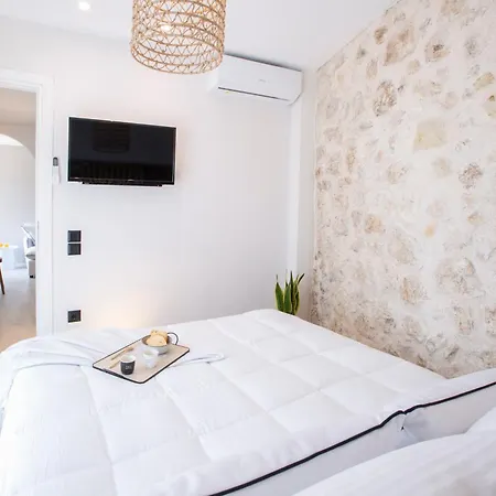 Montem Et Mare Lefkada